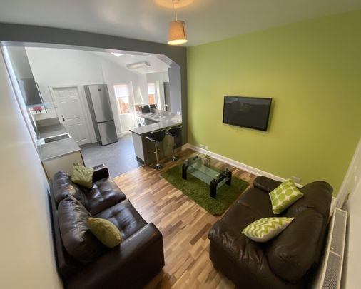 5 Bedrooms, 12 Irving Road – Student Accommodation Coventry - Photo 1
