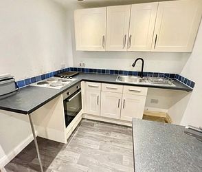 Hawley Square, Margate, CT9 1PF, Kent - Photo 2