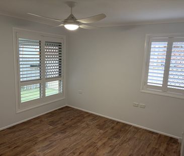 Freshly Renovated Two-Bedroom Unit with Private Courtyard - Photo 3