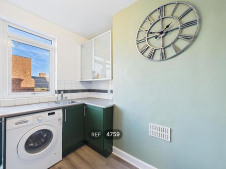 1 bedroom flat to rent - Photo 3