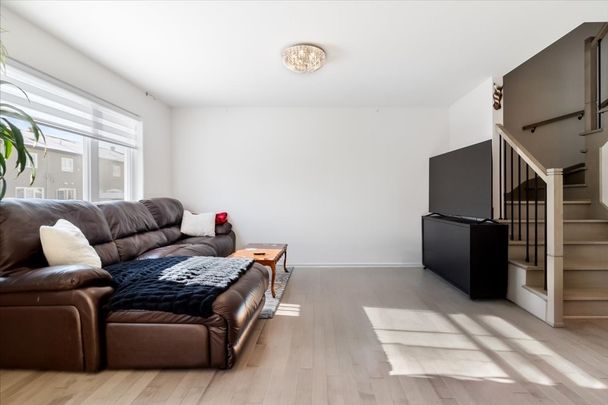 893 Rue des Grillons, Saint-Lazare - Photo 1