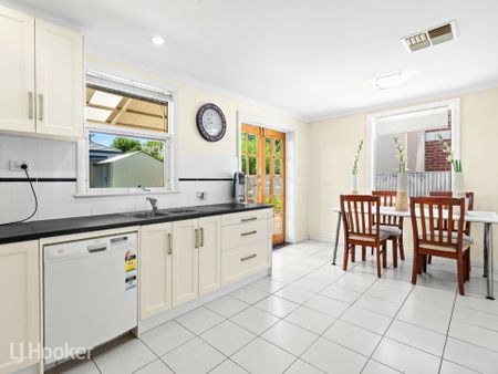 15 Wells Street, STEPNEY - Photo 5