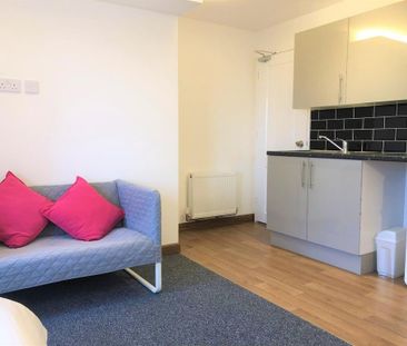 Studio to rent - Photo 5