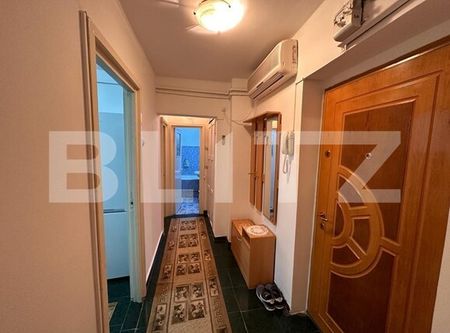 Apartament cu 2 camere, centrala termica, aer conditionat, zona 1 Mai - Fotografie 5