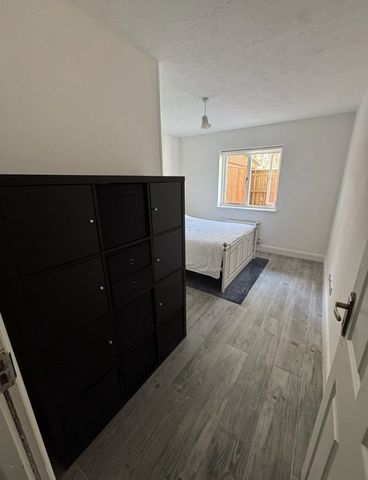 Room in a Shared Flat, Hainton Close, E1 - Photo 2