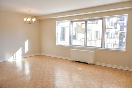 4555 Bonavista Avenue - Photo 3