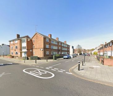 Studio Flat, Sangley Road, SE6 - Photo 1