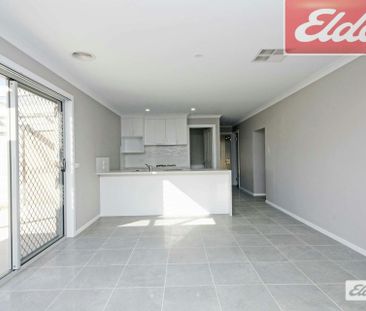 Stylish Modern Family Home - Photo 5