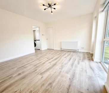 2 bedroom ground floor flat to rent - Photo 6