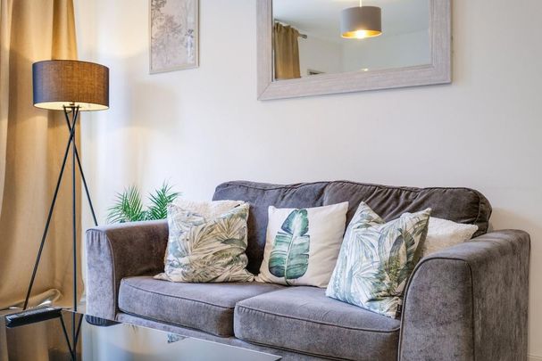 2 bedroom apartment to rent - Photo 1