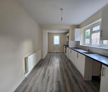 4 bedroom house to rent - Photo 3