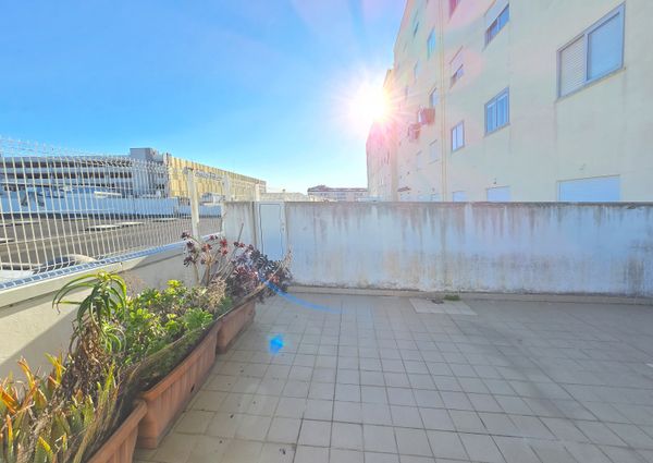 1 bedroom flat with two terraces next to Glicinias!