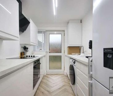 Manor Farm Crescent, BS24 - Photo 4