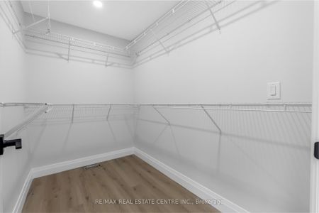 Property For Lease | W7300746 - Photo 4