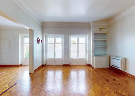 Apartamento T3 em Lisboa