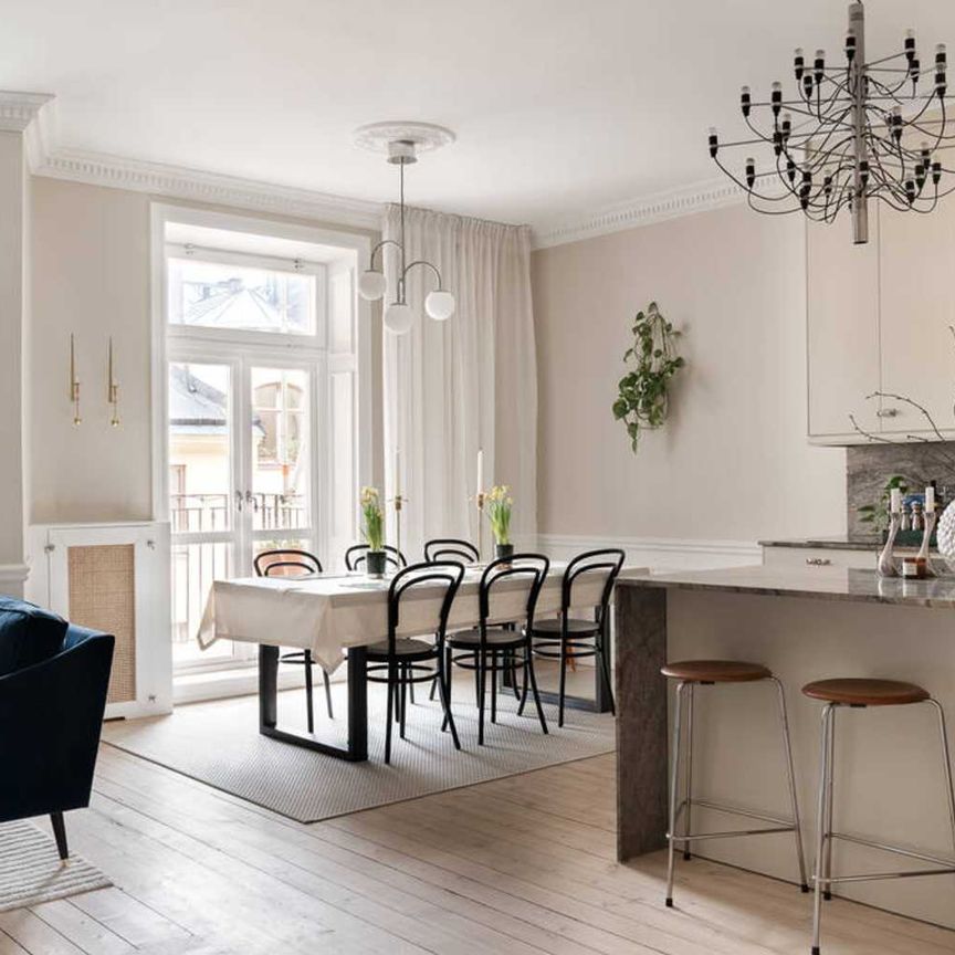 Aschebergsgatan, Göteborg - Photo 2