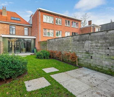 Gerenoveerde woning met 3 ruime slaapkamers en zuid tuin - Photo 6