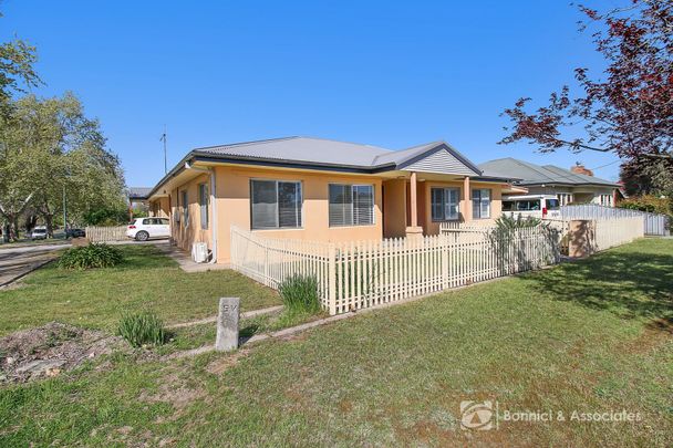 2/441 Perry Street, 2640, Albury Nsw - Photo 1