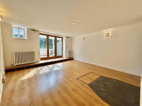2 bedroom cottage to rent - Photo 1