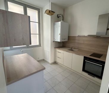 Location Appartement 2 pièces 55m² SAUMUR 49400 - Photo 4