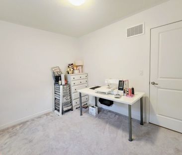 For Lease - 8 Deer Ridge Crescent, Whitby, Ontario - Photo 6