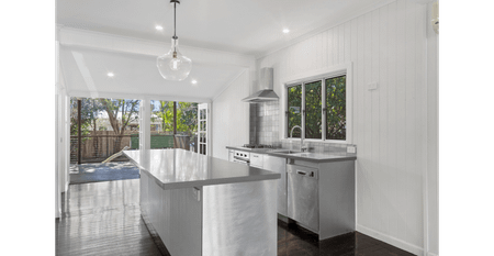 Cottage Charm in Mitchelton: Embrace Comfort and Style! - Photo 4