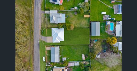 Brand New Family Home - Photo 4