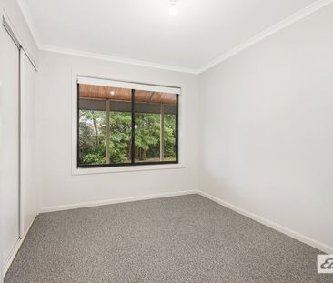Private estate living! - Photo 3