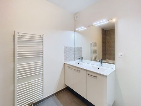 Location Appartement 4 pièces 84m² HAGUENAU 67500 - Photo 4