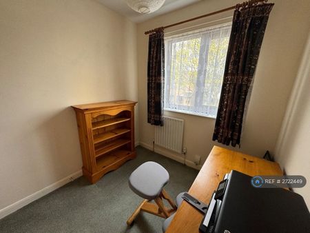 2 bedroom terraced house to rent - Photo 3