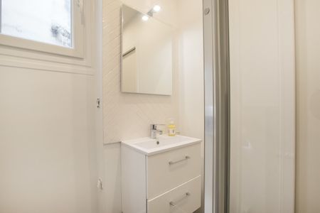 Tout savoir sur cet appartement dans le quartier Saint Placide, à Paris 6ème - Photo 2