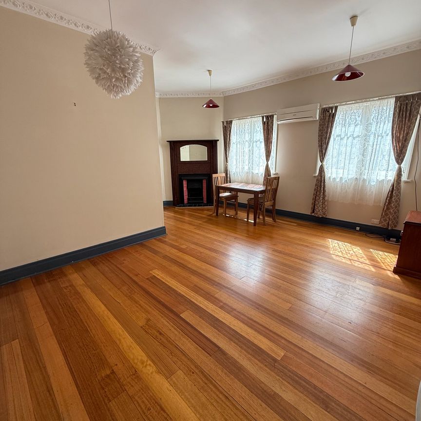 Easy living and a brilliant lifestyle right on your doorstep - Photo 1