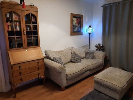 Room in a Shared Flat, Manor Lane, SE12 - Photo 3
