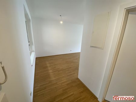 1 MONAT MIETFREI – Tolle 2 Zimmer Wohnung mit Loggia - Photo 2