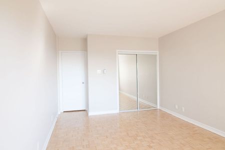 4555 Bonavista Avenue - Photo 5