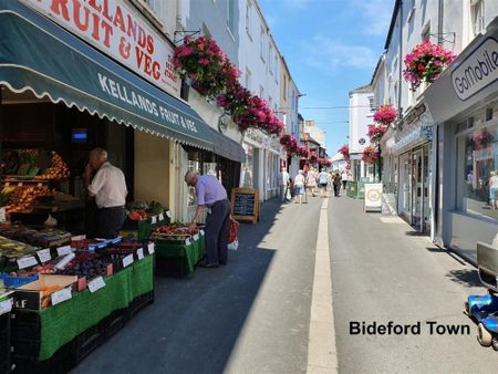 Flat 4, 3 The Quay, Bideford - Photo 2