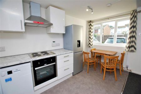 2 bedroom end of terrace house to rent - Photo 4