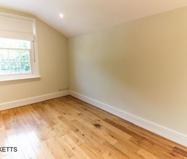 3 bedroom semi-detached house to rent - Photo 6