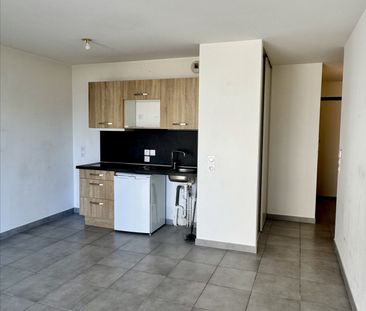 Location Appartement 2 pièces 43m² - Photo 2