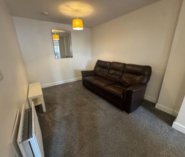 6 Bed Semi-Detached House, Home Leas Close, BS16 - Photo 3