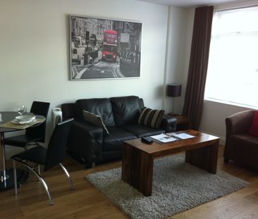 2 Bed Flat, Bondway, SW8 - Photo 6