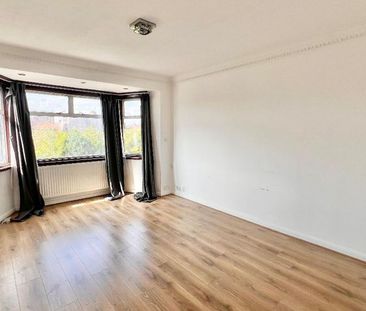 4 bedroom detached house to rent - Photo 3