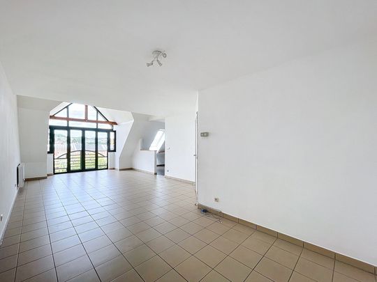 Flat - 2 bedrooms - Photo 1