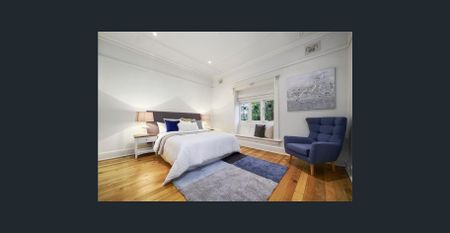 Single Level Home...Stroll To Chatswood - Photo 5