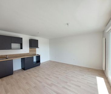 location Appartement T3 DE 62.17m² À JOUE LES TOURS - Photo 3