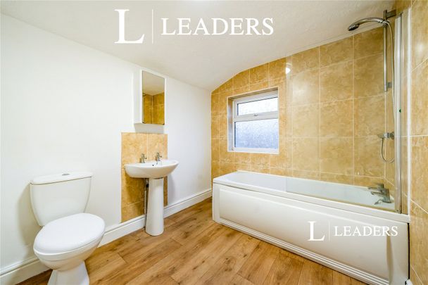 2 bedroom house to rent Gaskell Street, Stockton Heath, Warrington, WA4 - Photo 1