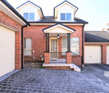 Three Bedroom Townhouse Plus Study - Photo 2