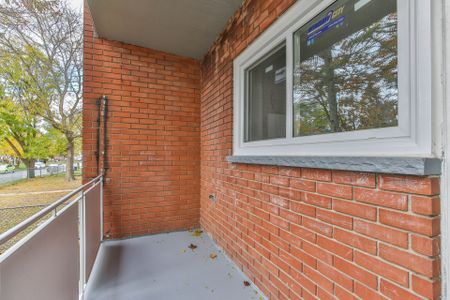 For Lease - 358 Hilton Avenue Unit# 2, London East, Ontario - Photo 3