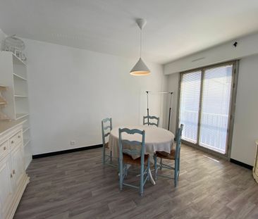 A LOUER. Disponible Immédiatement. Charmant Appartement T2 bis Meub... - Photo 3