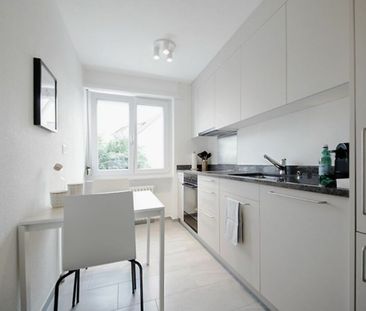 Business apartment with modern design - Photo 3